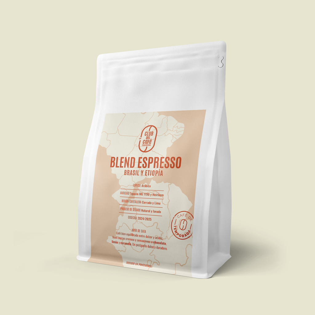 Café de especialidad Blend Espresso –  notas de chocolate, limón, y caramelo. Tostado artesanal en Pontevedra por Club del Café.